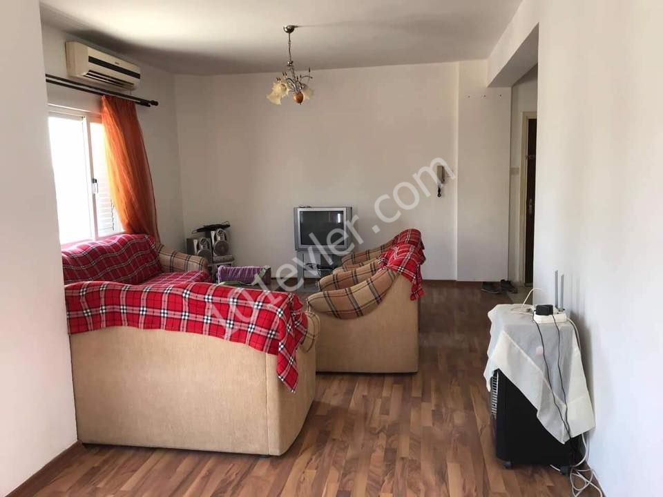 LEFKOŞA KÜÇÜK KAYMAKLI TERMİNAL BÖLGESİNDE 3+1 KİRALIK FULL EŞYALI DAİRE.