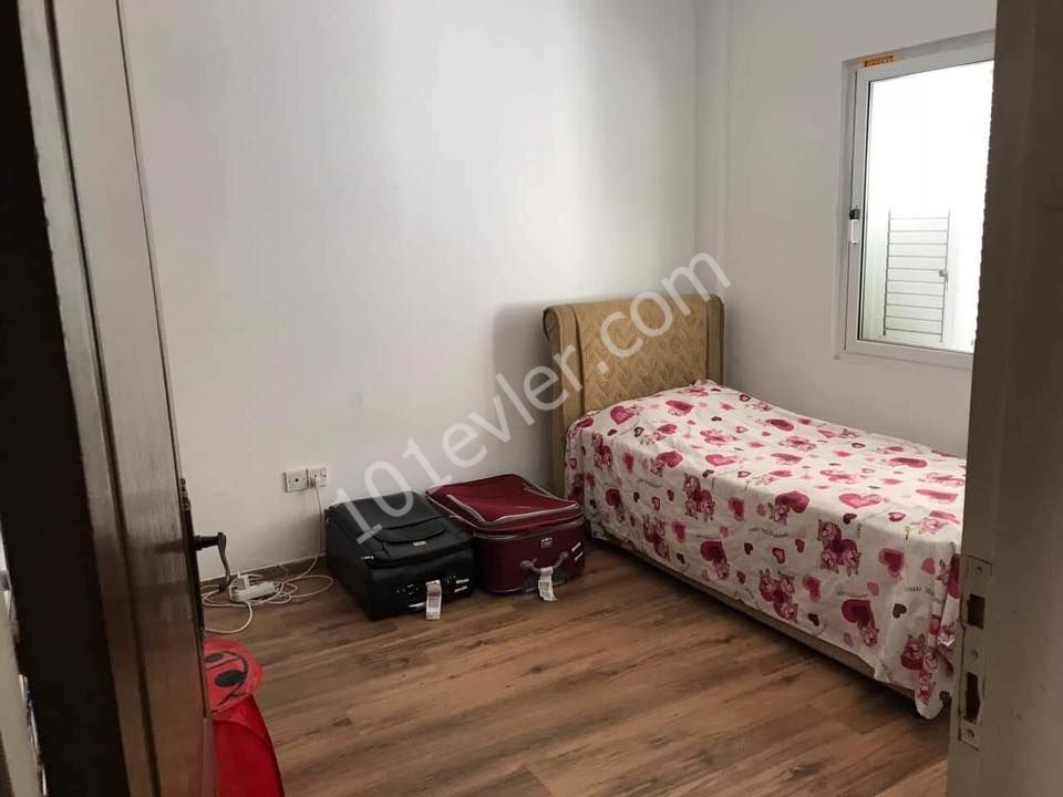 LEFKOŞA KÜÇÜK KAYMAKLI TERMİNAL BÖLGESİNDE 3+1 KİRALIK FULL EŞYALI DAİRE.