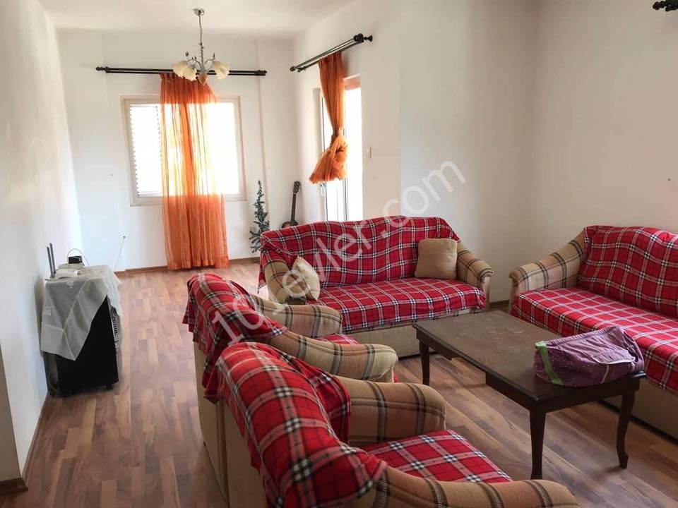 LEFKOŞA KÜÇÜK KAYMAKLI TERMİNAL BÖLGESİNDE 3+1 KİRALIK FULL EŞYALI DAİRE.