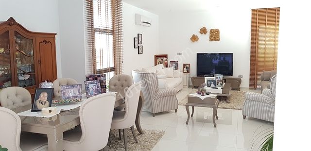 Lefkoşa YeniKent’te Taşınmaya hazır Satılık 3+1 Havuzlu Villa