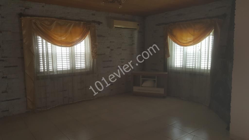 Flat To Rent in Köşklüçiftlik, Nicosia