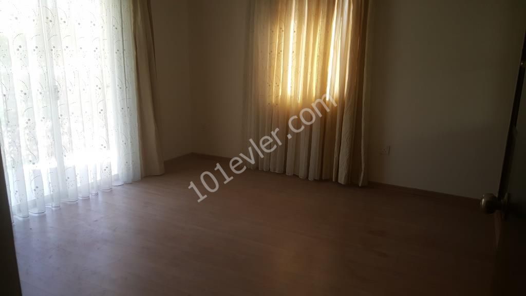 Flat To Rent in Köşklüçiftlik, Nicosia