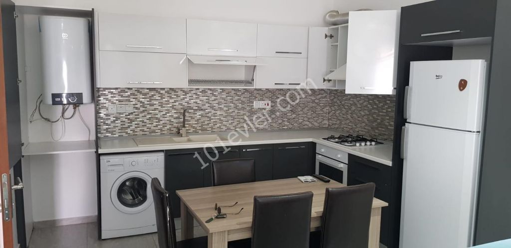 LEFKOŞA DEREBOYUNDA LÜX KİRALIK 2+1 DAİRE.