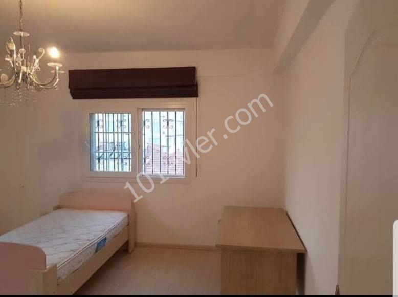 LEFKOSA GÖNYELİ KİLER ARKASI 3.KAT 3+1 LÜX KİRALIK DAİRE