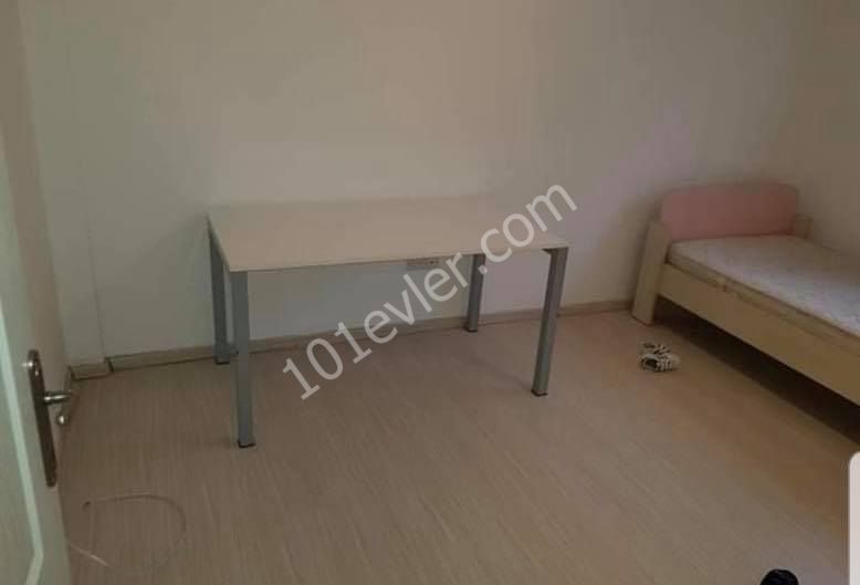 LEFKOSA GÖNYELİ KİLER ARKASI 3.KAT 3+1 LÜX KİRALIK DAİRE