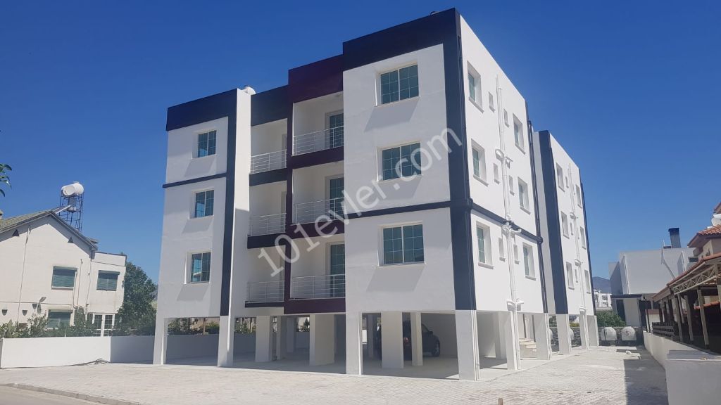 GÖNYELİ YEŞİLADA PARK YANINDA  ESYALI  SATILIK   2+1  ENSUİT  DAİRE.