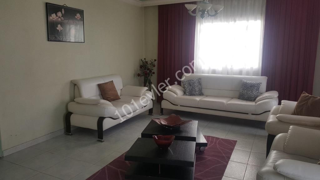 Flat To Rent in Ortaköy, Nicosia