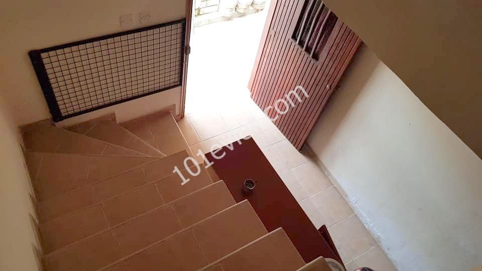 Detached House To Rent in Göçmenköy, Nicosia