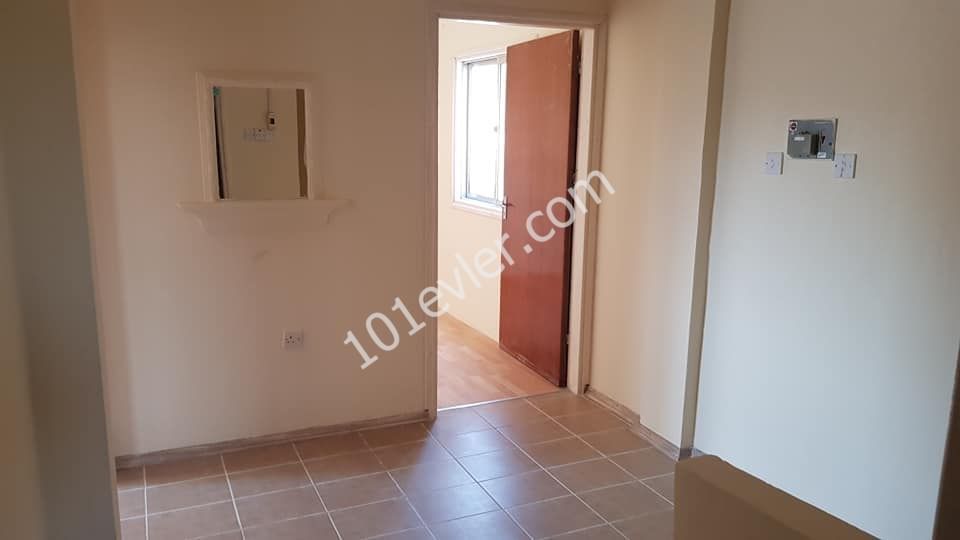 Detached House To Rent in Göçmenköy, Nicosia