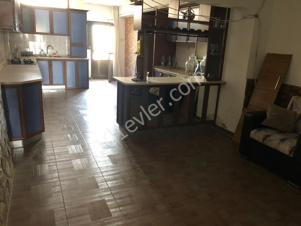 Detached House For Sale in Göçmenköy, Nicosia