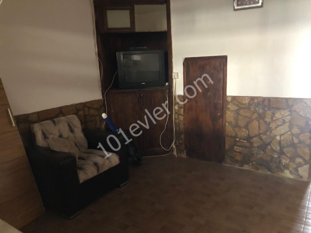 Detached House For Sale in Göçmenköy, Nicosia