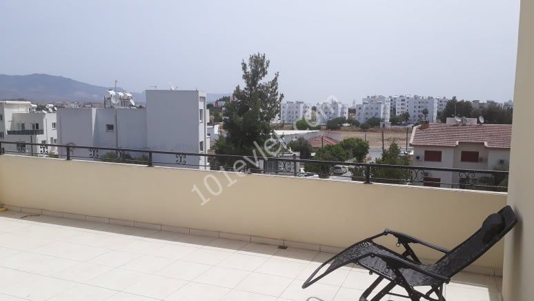 PENTHOUSE APARTMENT FOR SALE WITH 2 + 1 80 M2 CLOSED AREA 40 M2 TERRACE SECTION WITH AN ANNUAL RENTAL YIELD OF 24.000 TL WITH A TENANT IN THE CENTRAL KIZILBAŞ DISTRICT OF NICOSIA ** 