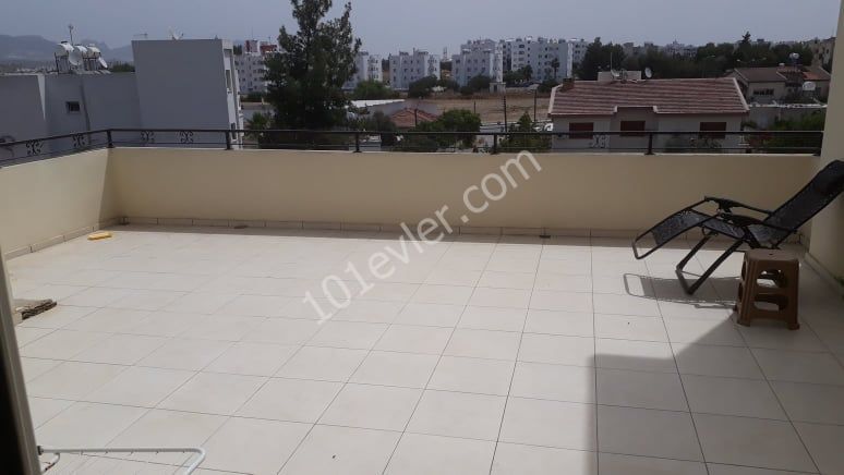 PENTHOUSE APARTMENT FOR SALE WITH 2 + 1 80 M2 CLOSED AREA 40 M2 TERRACE SECTION WITH AN ANNUAL RENTAL YIELD OF 24.000 TL WITH A TENANT IN THE CENTRAL KIZILBAŞ DISTRICT OF NICOSIA ** 