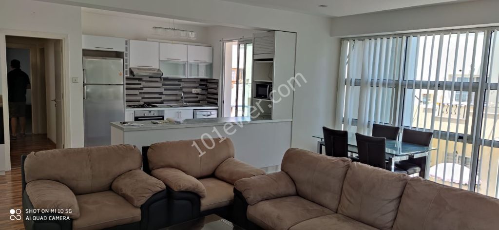 Flat For Sale in Yukarı Girne, Kyrenia