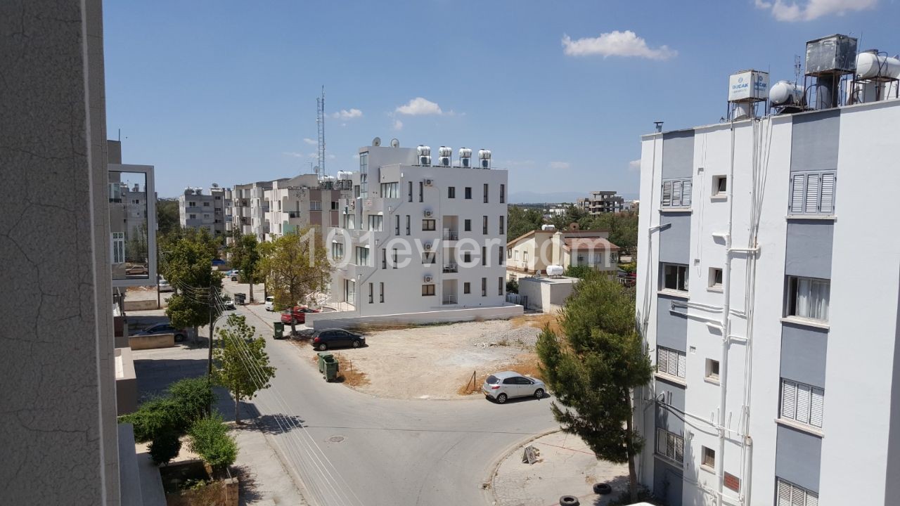 Nikosia Ortaköy Preis und Lage mit Investitionsmöglichkeit 3+1 120 M2 Türkische KOKANLI möblierte Wohnung zum Verkauf ** 