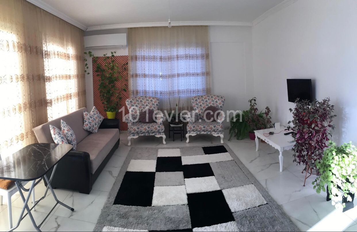 GÖNYELİ YEŞİLADA BÖLGESİNDE  LÜKS VİLLALARIN BULUNDUGU HUZURLU VE SAKİN BİR MAHALLEDE 90 M2 2+1 TÜRK KOÇANLI PENTHOUSE DAİRE TÜM VERGİLERİ ÖDENMİŞ KAÇIRILMAZ FIRSAT