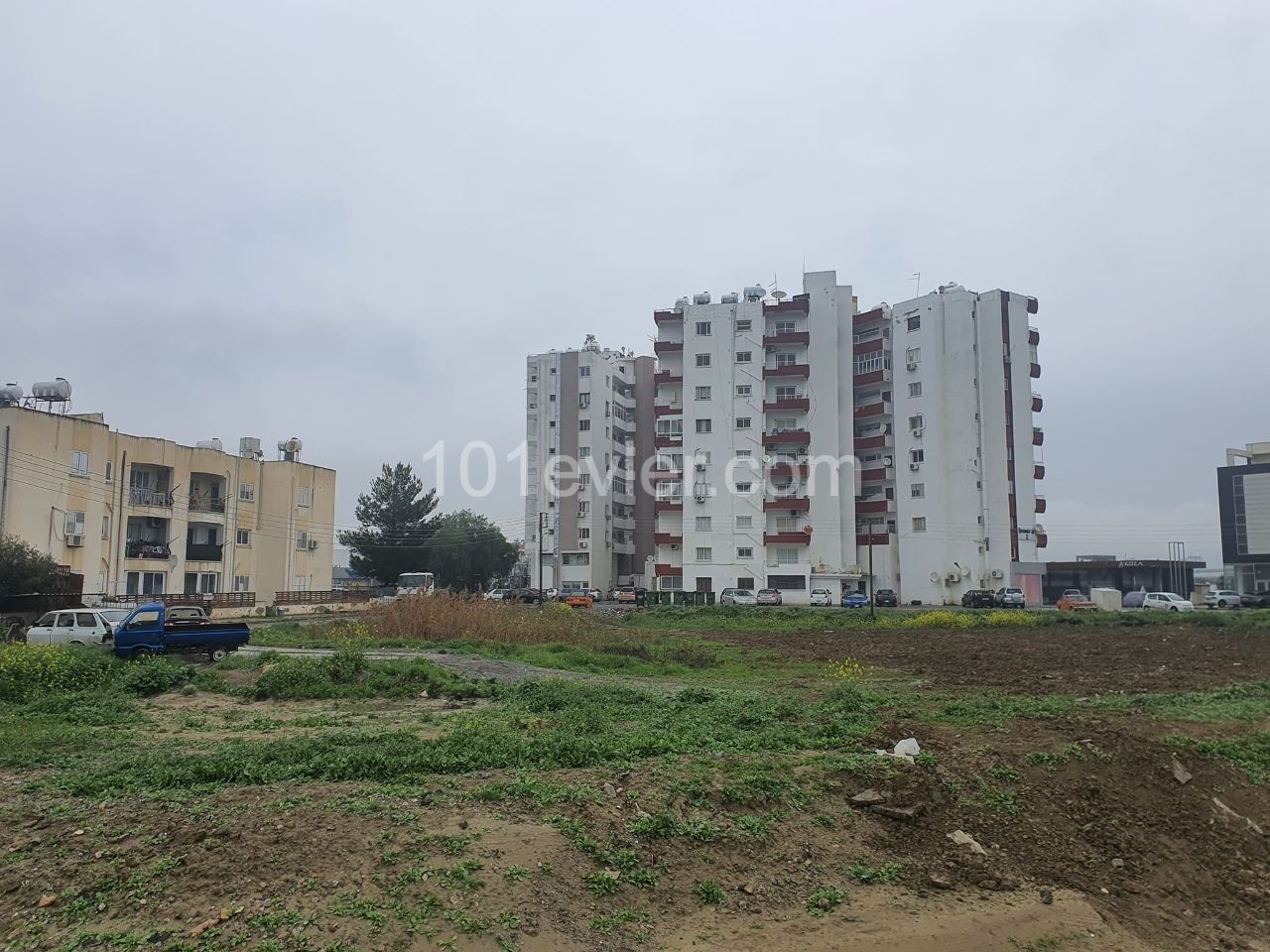 TURKISH KAÇANLI LAND WITH 3 FLOOR ZONING PERMIT, 50 METERS FROM DR BURHAN NALBANTOGLU AVENUE IN LEFKOSA ORTAKÖY ** 