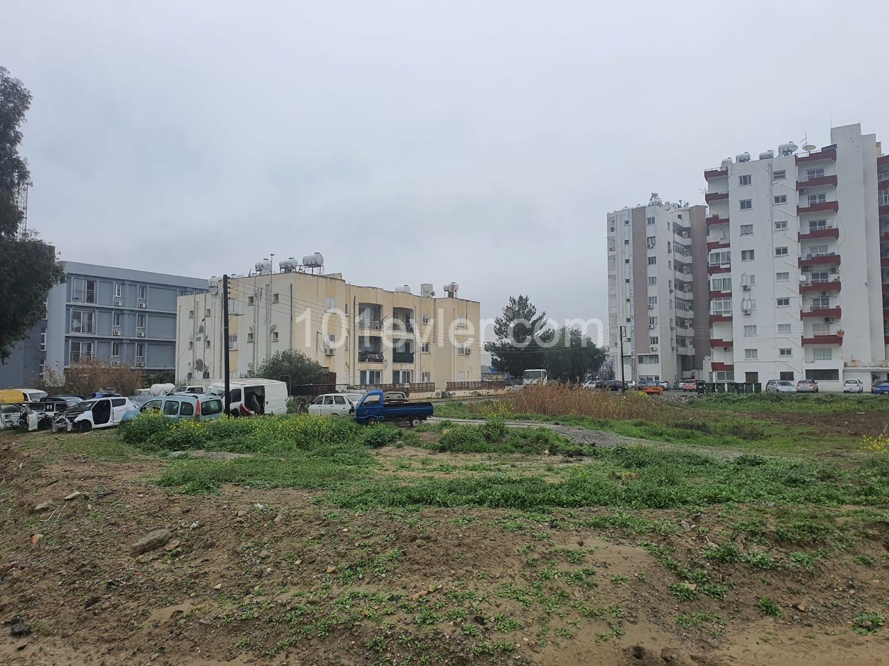 TURKISH KAÇANLI LAND WITH 3 FLOOR ZONING PERMIT, 50 METERS FROM DR BURHAN NALBANTOGLU AVENUE IN LEFKOSA ORTAKÖY ** 