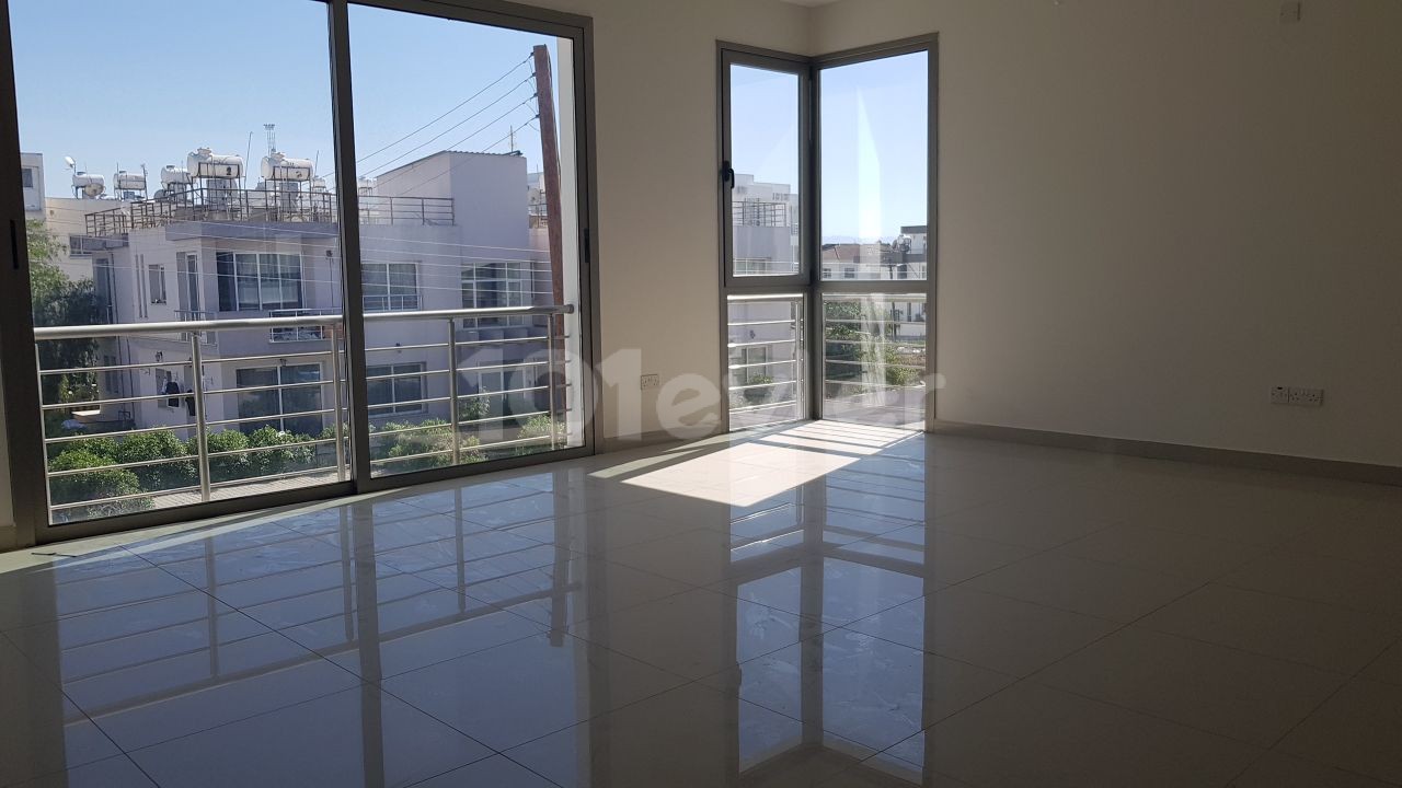 142 M2 3 + 1 Decker APARTMENT AND PENTHOUSE APARTMENT WITH VILLA WIDTH IN THE CENTER OF MIGMENKOY ** 