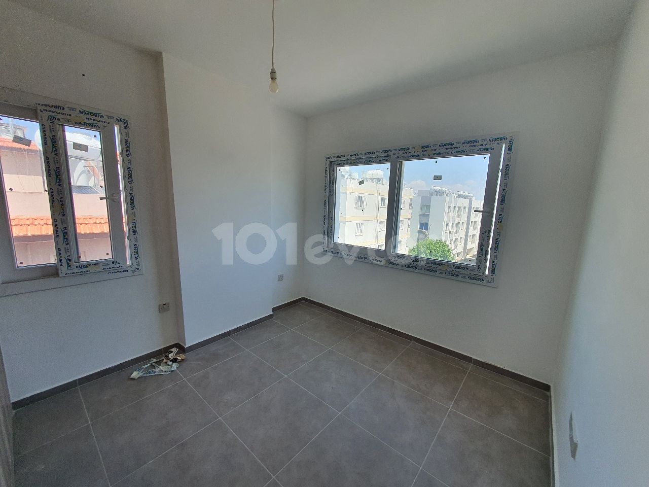 2+1 APARTMENT WITH MITERED LARGE PANTRY, WALKING DISTANCE FROM THE MAIN STREET ** 