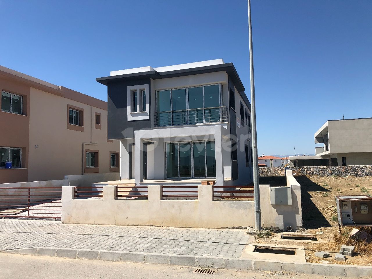 YENIKENT 4 + 1 AND 5 + 1 VILLAS WITH LARGE GARDENS READY FOR DELIVERY IN A SPACIOUS LOCATION ** 