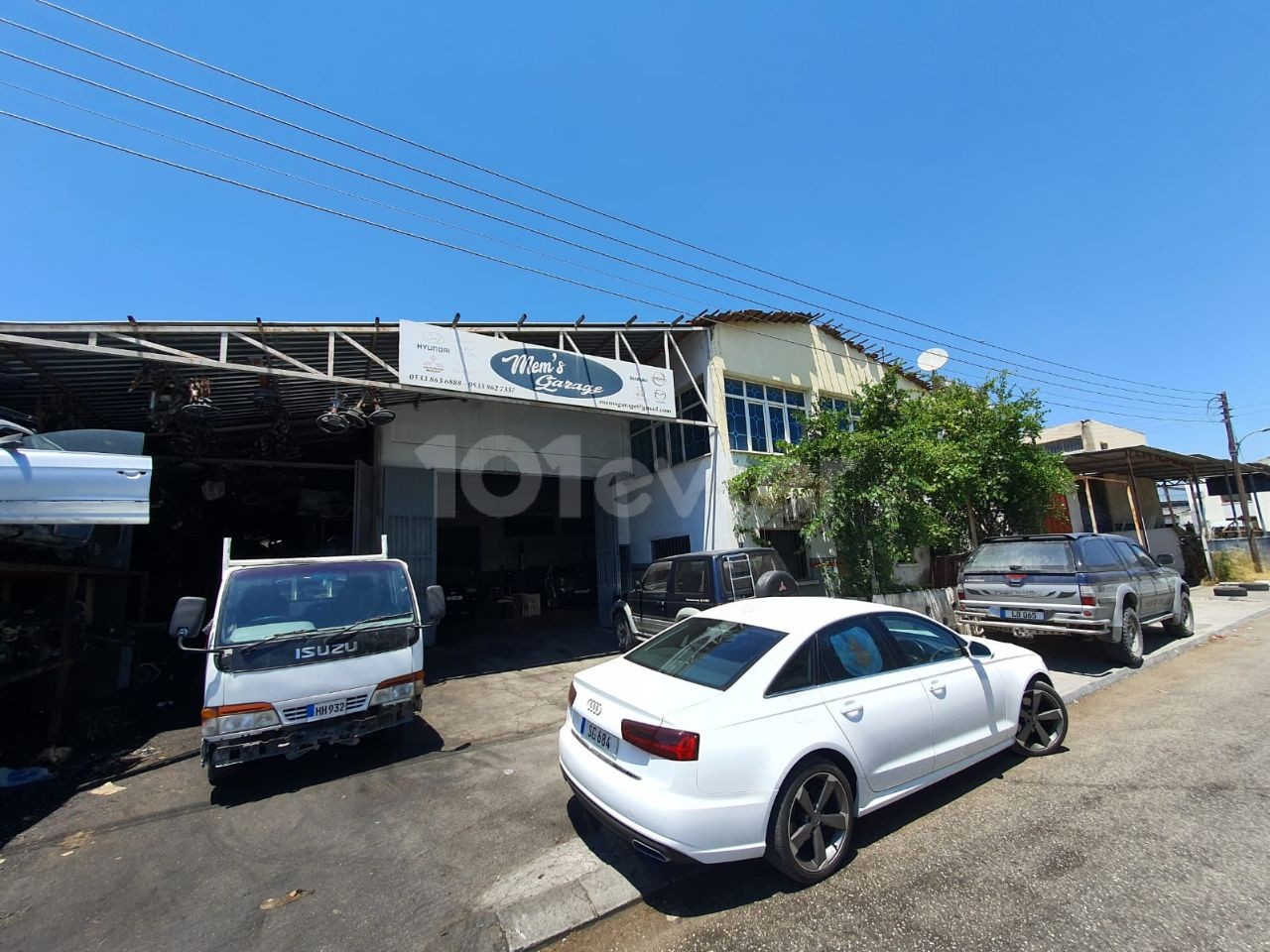 A BUSINESS PLACE FOR SALE WITH A CLOSED AREA OF 850 M2 IN THE NICOSIA ORGANIZED INDUSTRIAL ZONE, A LARGE STORAGE AREA AND AN UNMISSABLE OPPORTUNITY DUE TO ITS LOCATION ** 