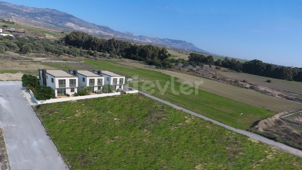 NICOSIA - HAMITKÖY DETACHED VILLAS WITH GARDEN ** 