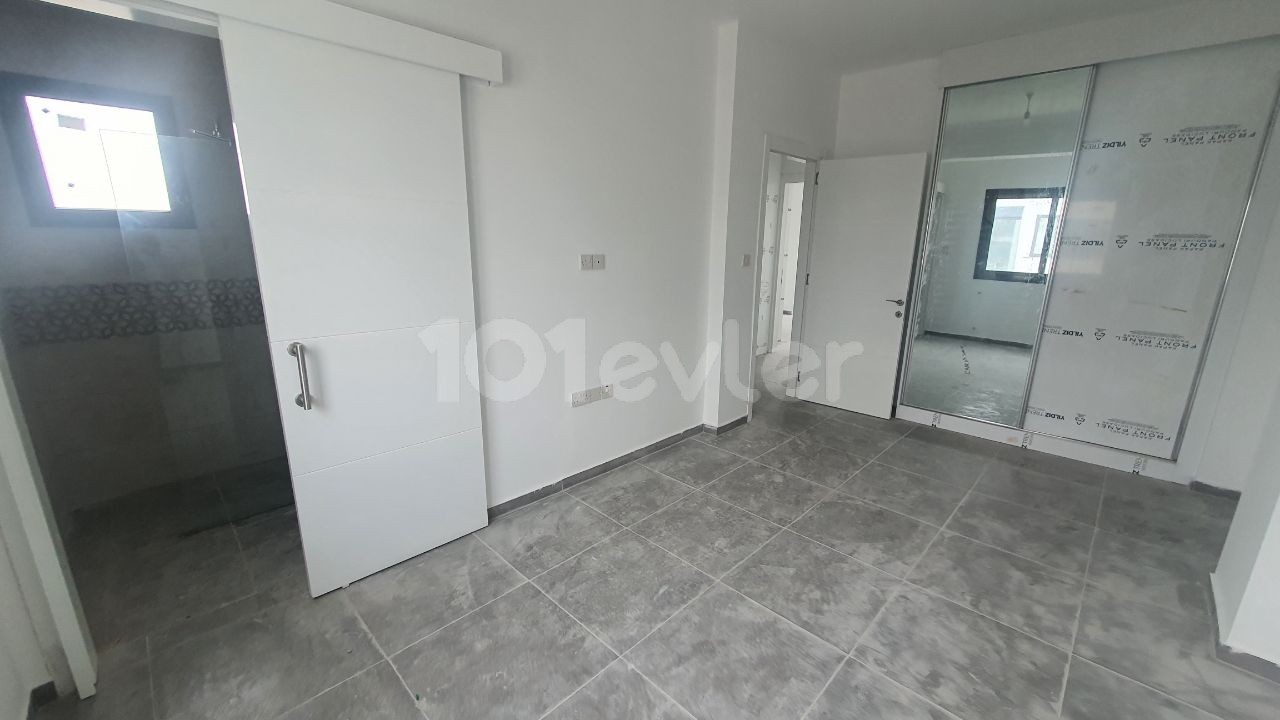 NEU GEBAUTE, FREISTEHENDE ECKVILLA MIT TÜRKISCHEM KOB IN LEFKOŞA HAMİTKÖY BLOCK. FÜR DETAILLIERTE INFORMATIONEN UND BESICHTIGUNG VOR ORT 0533 8303238