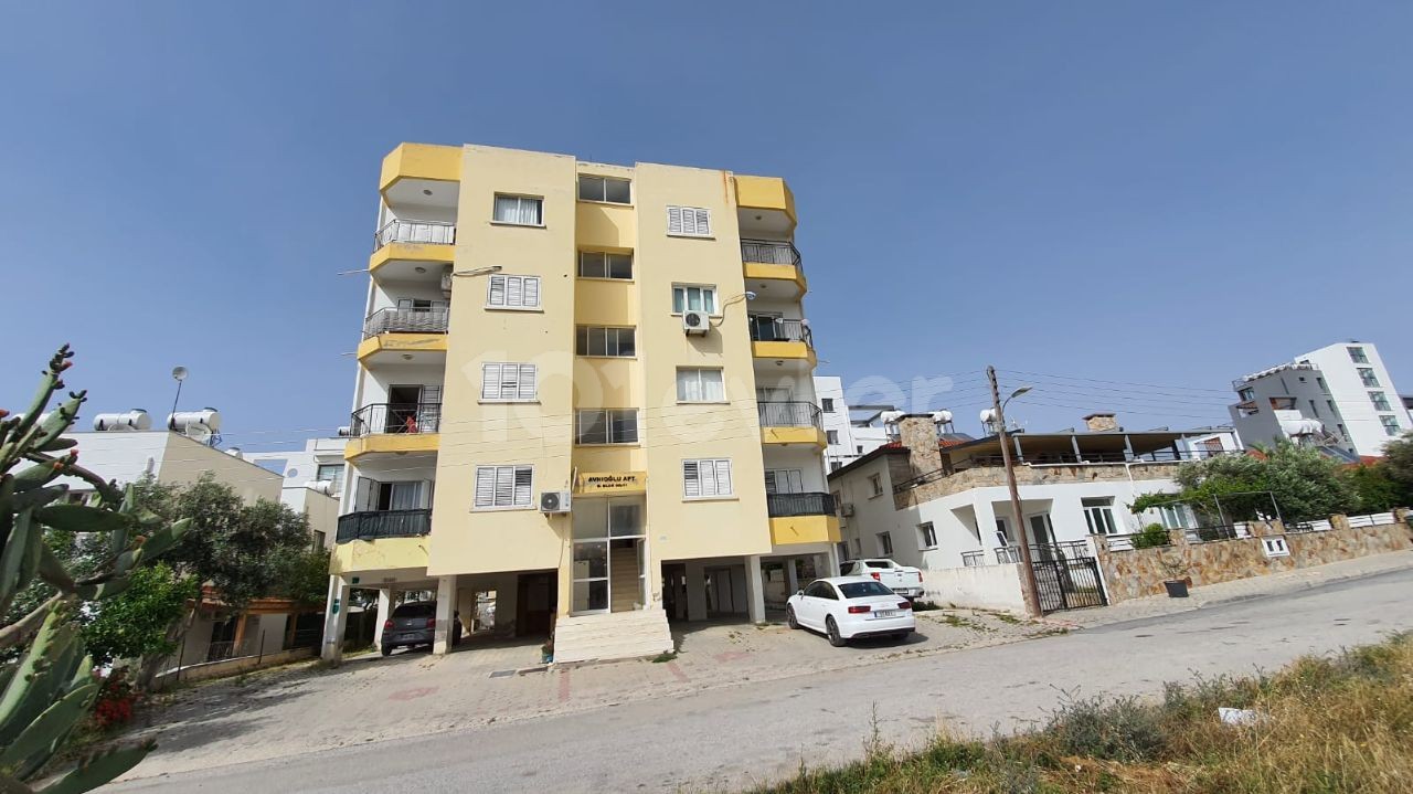 INVESTMENT OPPORTUNITY IN METEHAN, NICOSIA WITH ALL TAXES PAID IN A FAMILY APARTMENT WITH ITS 140 M2 SIZE AND WITHOUT EXPENSE.