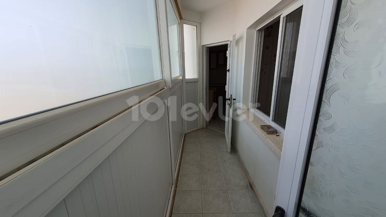 INVESTMENT OPPORTUNITY IN METEHAN, NICOSIA WITH ALL TAXES PAID IN A FAMILY APARTMENT WITH ITS 140 M2 SIZE AND WITHOUT EXPENSE.