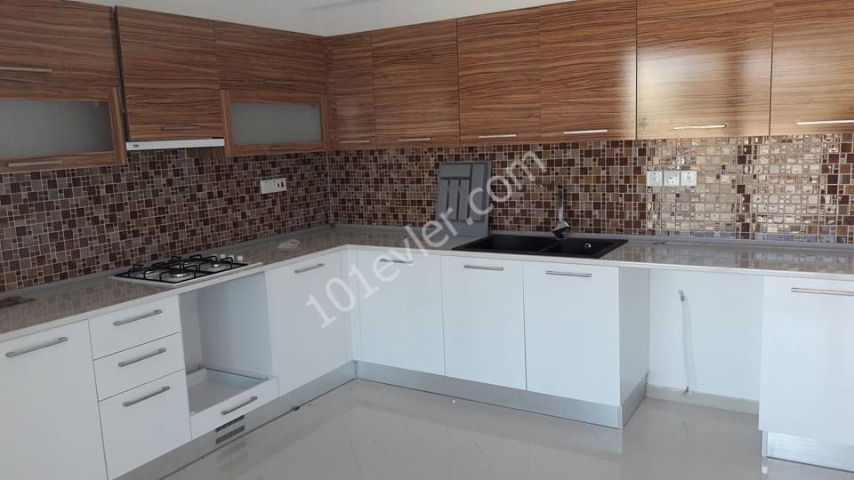 Flat To Rent in Köşklüçiftlik, Nicosia