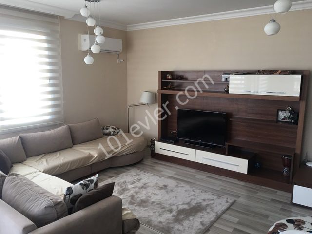 K.KAYMAKLI MERKEZDE  3+1 LUX DAİRE