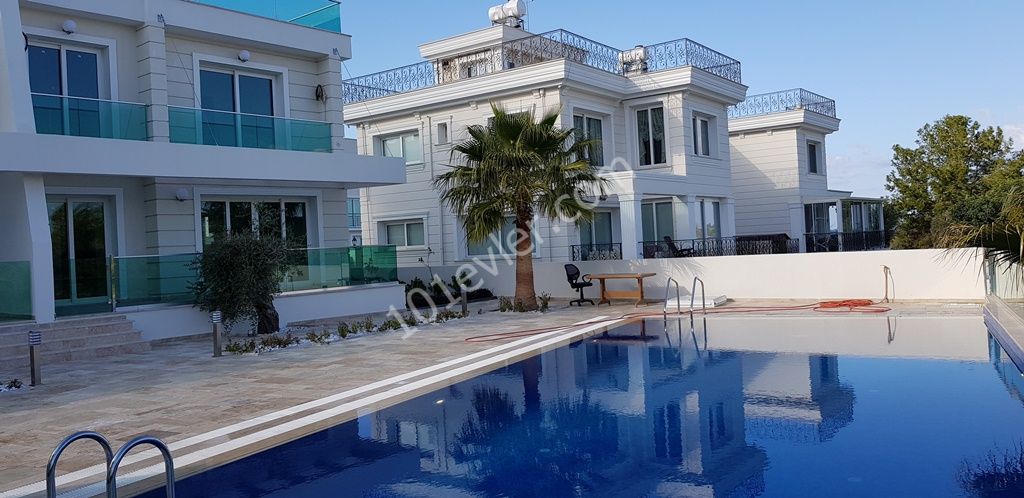 Semi Detached For Sale in Zeytinlik, Kyrenia