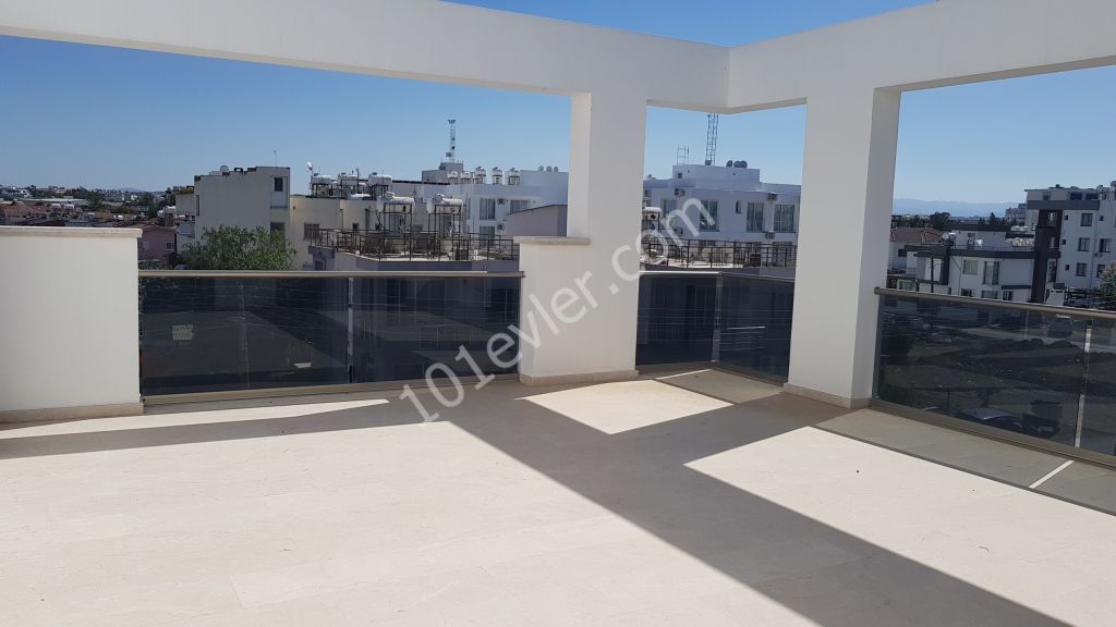 Penthouse For Sale in Göçmenköy, Nicosia