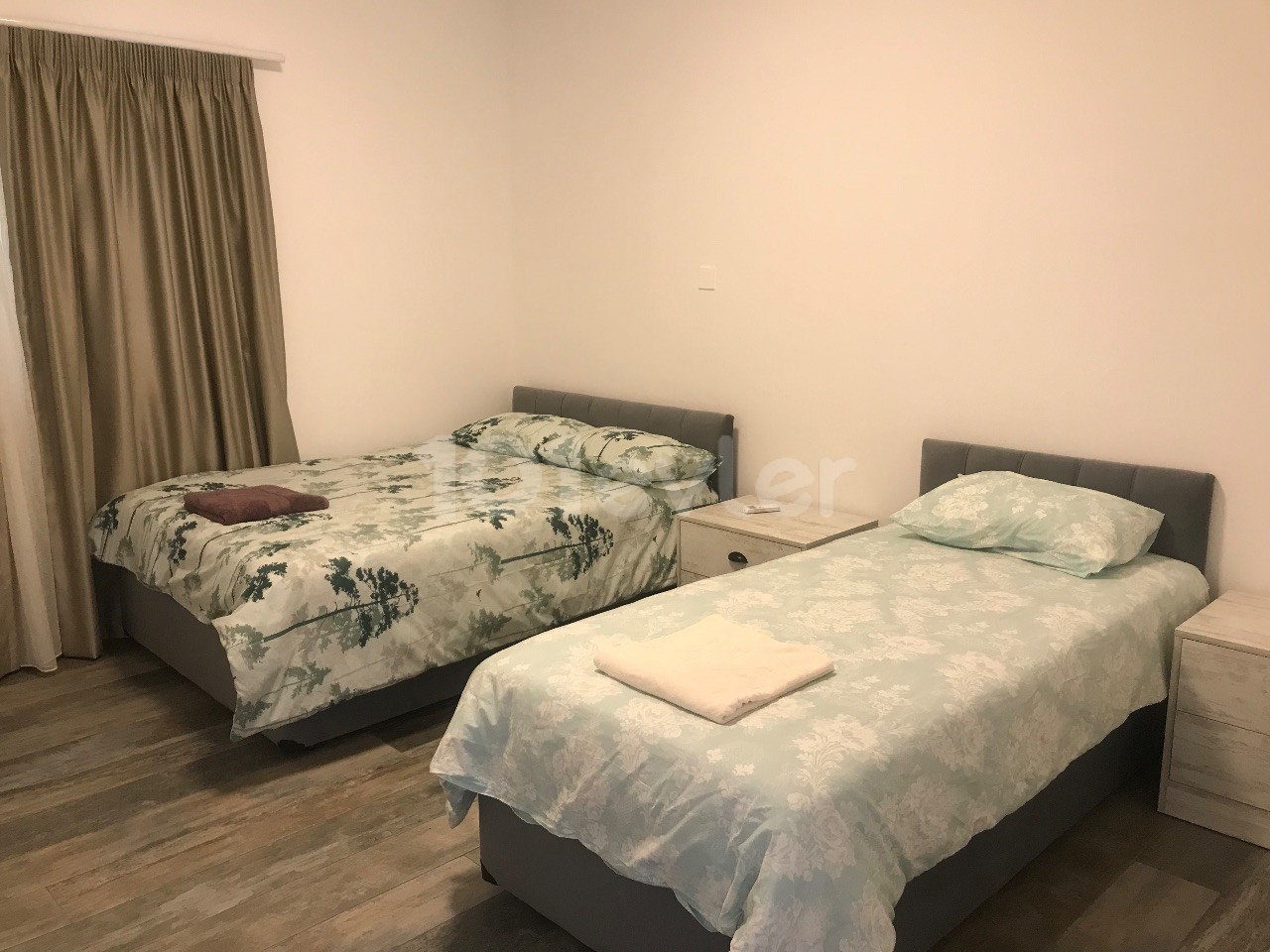 Girne Karakum da 3+1 7 Kişilik Lüks Eşyalı Özel Havuzlu Villa (3+1 tatil villası 3 yatak odası 1 mutfak ve stüdyo kendine ait havuz - şömine ve geniş bahçe)