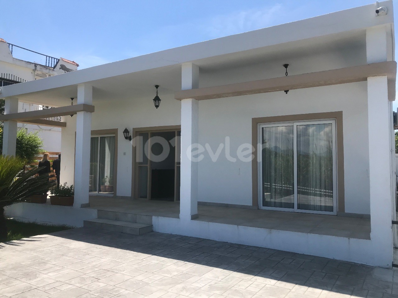 Girne Karakum da 3+1 7 Kişilik Lüks Eşyalı Özel Havuzlu Villa (3+1 Ferienvilla 3 Schlafzimmer 1 Küche und Studio ein eigener Pool - Kamin und großer Garten)