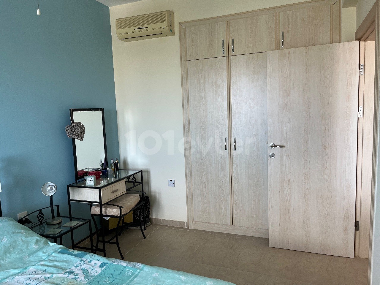 Fully Furnished 1+1 Flat for Sale in Iskele Cezar with Sea View