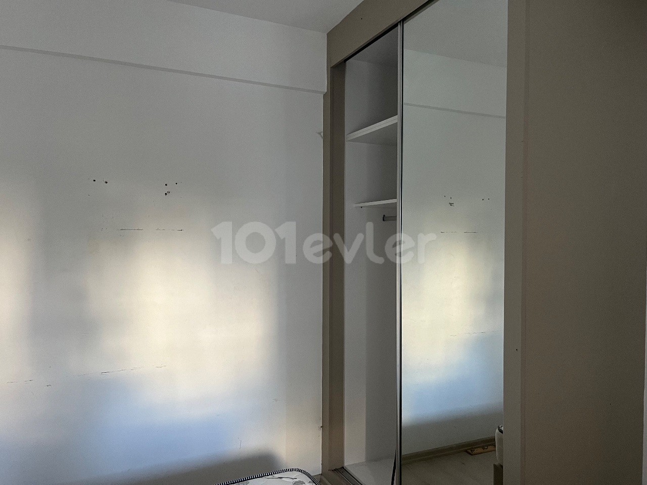 2+1 Fully Furnished Flat Near Gloria Jeans in the Center of Kyrenia