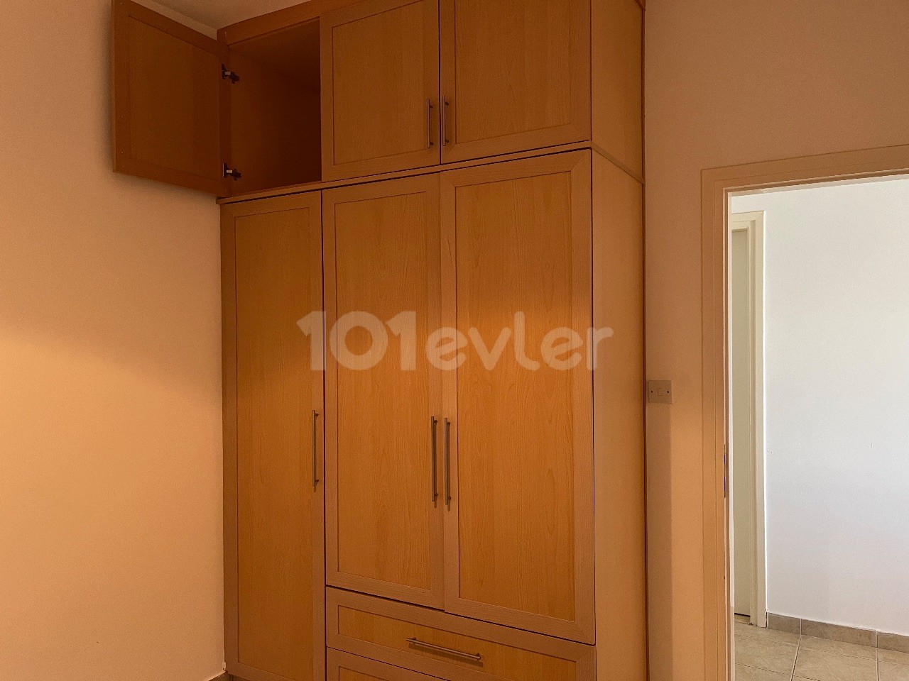 2+1 Fully Furnished Flats in the Center of Kyrenia, Very Close to Nusmar Markets