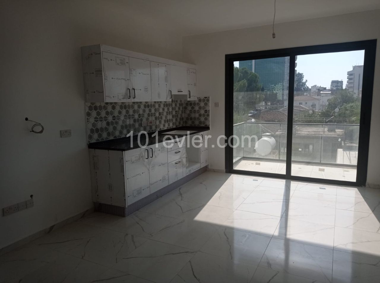 Newly finished apartments for sale in Yenişehir ** 