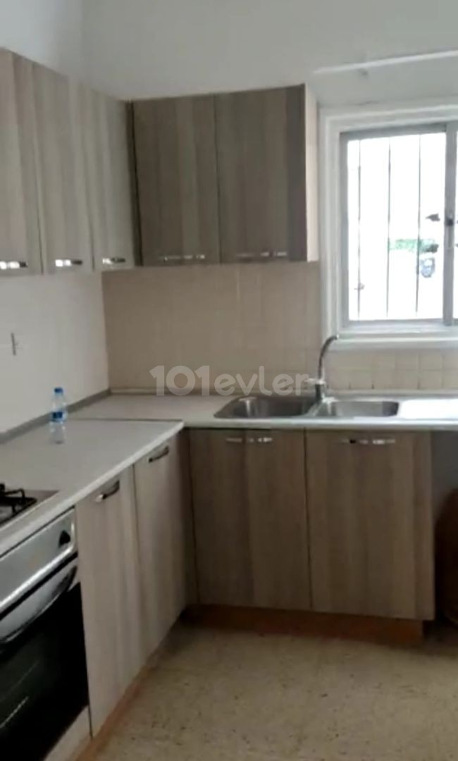 3+1 Furnished apartment for rent in the center of Kyrenia ** 