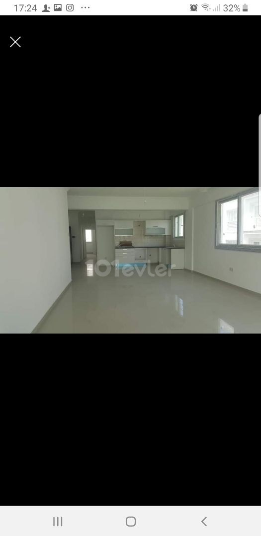 3+1 WOHNUNG ZUM VERKAUF IM ZENTRUM VON KYRENIA ** 