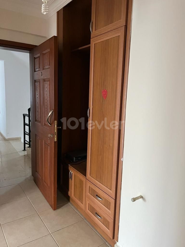 LAPTA DA SATILIK 3+1 DAİRE 