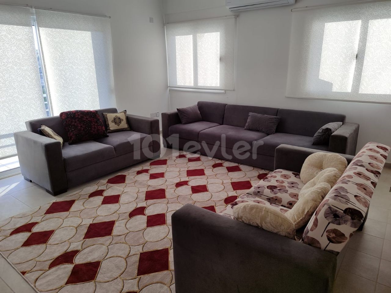 Gönyeli 3+1 flat for rent