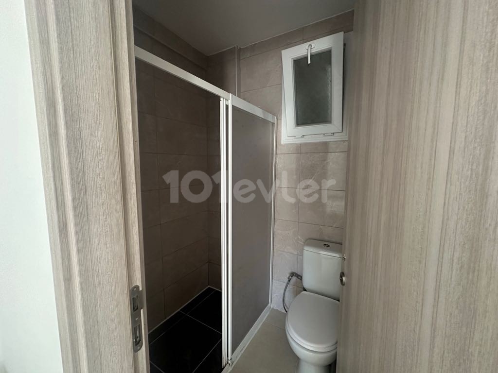 Girne Merkez Türk Mahallesinde kiralık 1+1 daire 