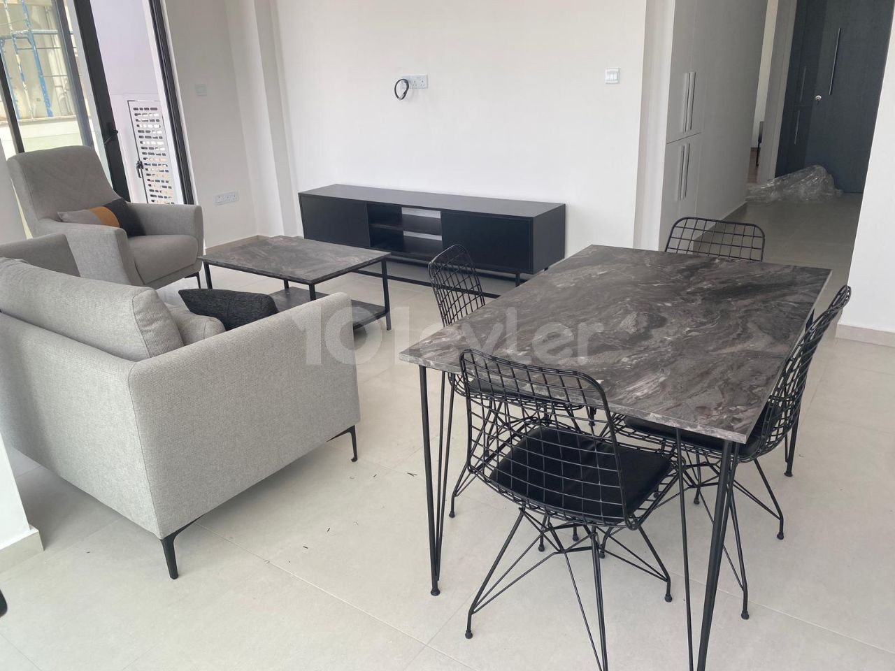 1+1 APARTMENT FOR SALE, KYRENIA CITY CENTER, KYRENIA REGION