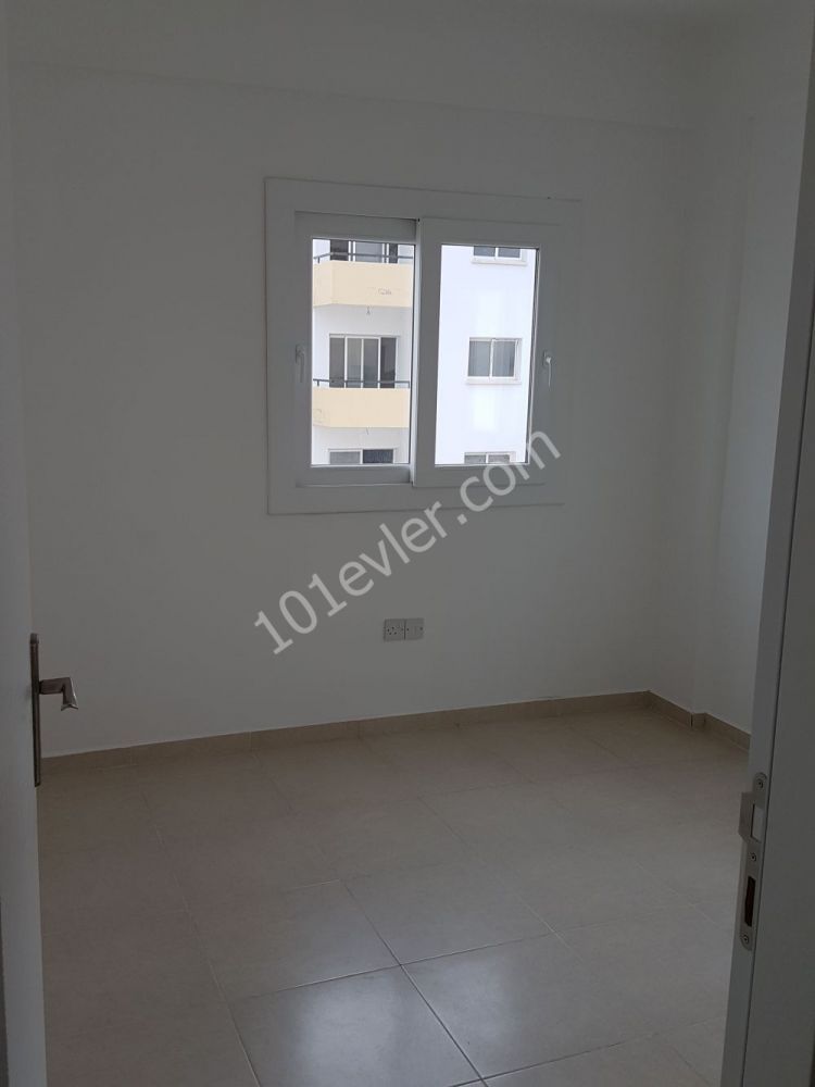 HAMİTKÖY MERKEZDE 2+1 DAİRE - KARALIM APARTMANI C BLOK ZEMİN KAT NO.3