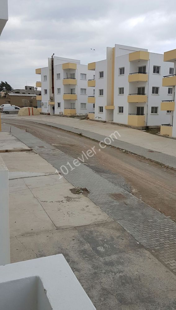 HAMİTKÖY MERKEZDE 2+1 DAİRE - KARALIM APARTMANI C BLOK 1. KAT NO.2