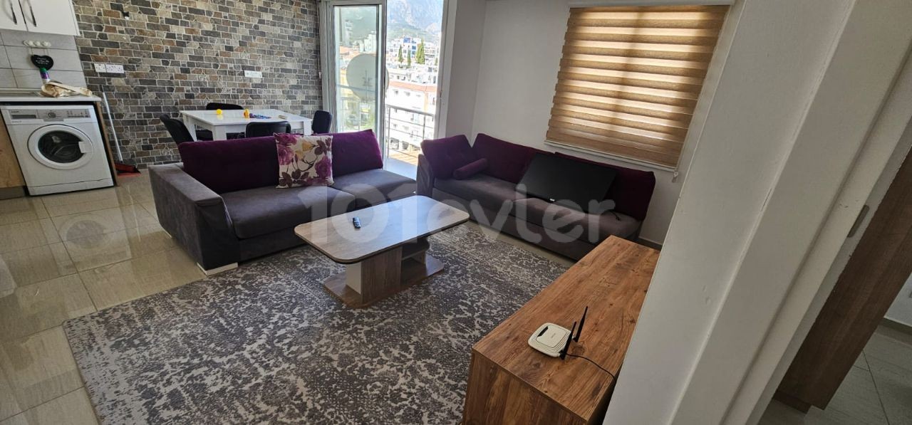 1+1 FOR RENT IN KYRENIA CENTER, WITHIN WALKING DISTANCE TO EVERYWHERE