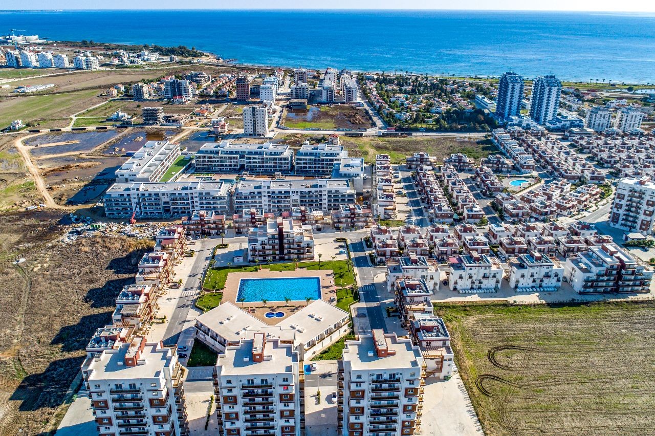 Penthouse 1+1 am Long Beach mit Terrasse und Fertigtitel